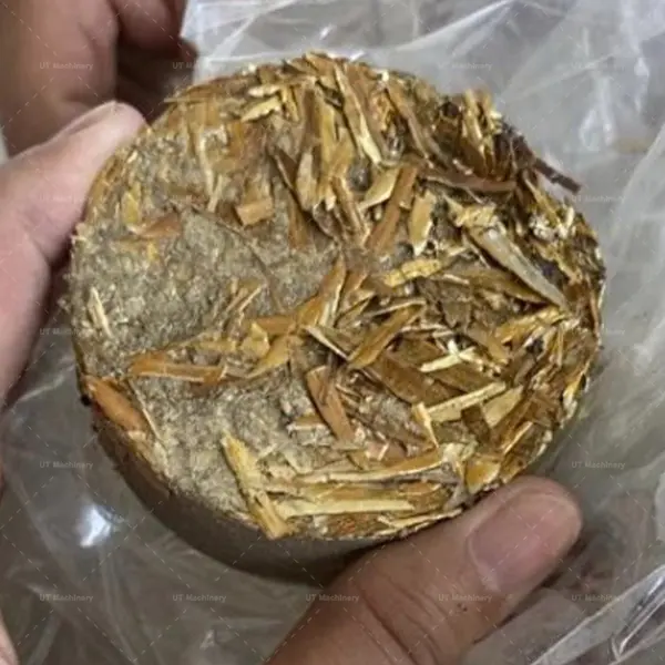 유압 프레스로 생산된 고밀도 알루미늄 칩 브리켓 샘플